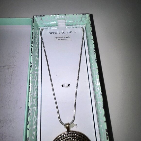 Scroll And Vine Silver Extra Long Pendant Reversible Necklace NIB 38" NOTE - Picture 3 of 9